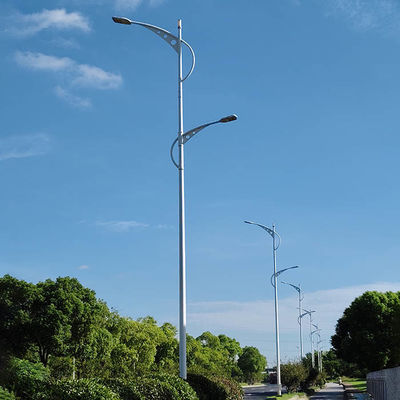 Conception personnalisable du poteau de lampe de rue avec matériau d'acier galvanisé à chaud