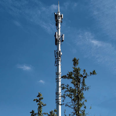 Antennes en acier galvanisé à chaud monopoles avec plateforme