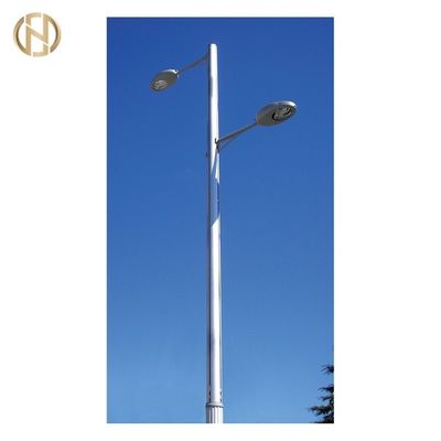 Tubes en acier à bras unique poudre de lampe de rue électrique personnalisable avec revêtement galvanisé à chaud