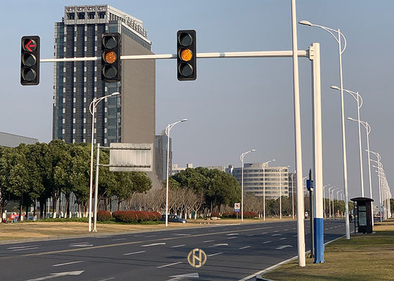 acheter résistance galvanisée de vent de Polonais de feux de signalisation d'immersion chaude de 8m online manufacture