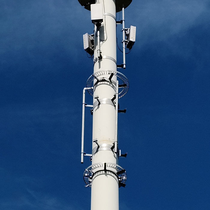 Antennes en acier galvanisé à chaud monopoles avec plateforme