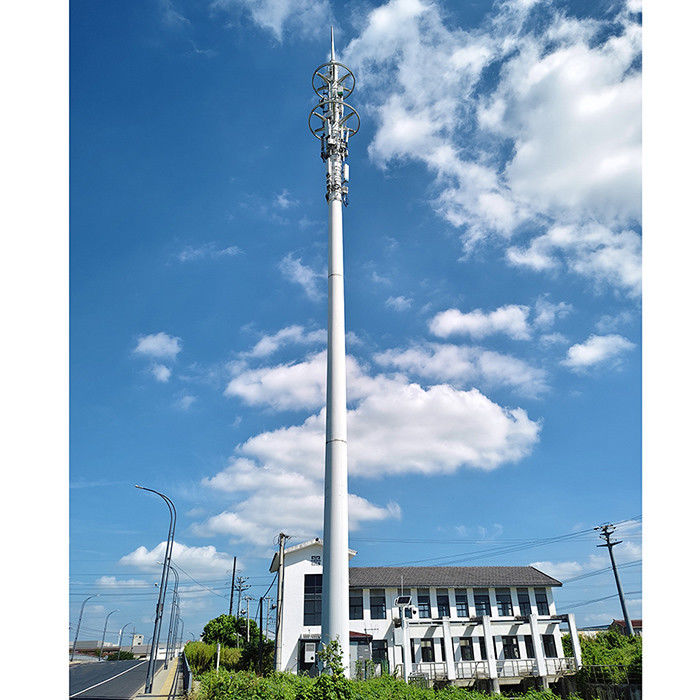 Compte rendu de l'analyse de la déflexion de la forme polygonale des pôles de télécommunications et de la structure des pôles d'acier pour le matériau Q235