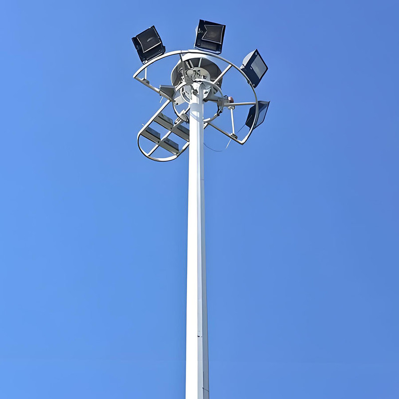 Mât de lumière élevé réglable de 15m à 50m pour stade, mât d'éclairage élevé galvanisé à succès