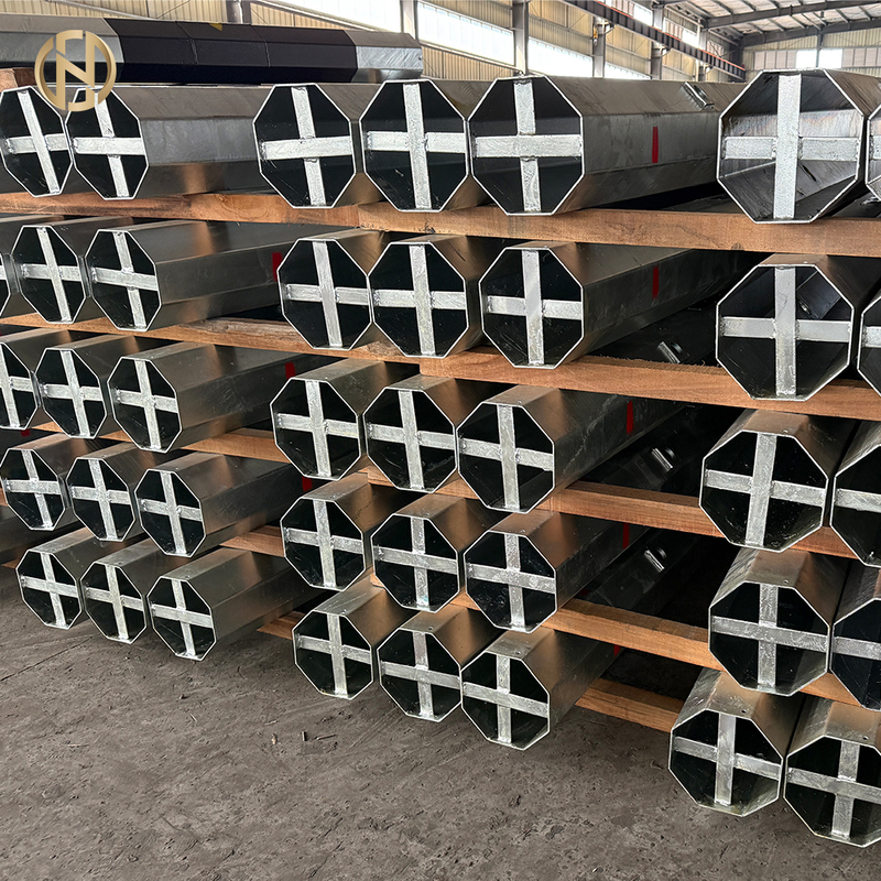 Poteaux en acier galvanisé à chaud octogonaux d'exportation de haute qualité pour lignes de transmission