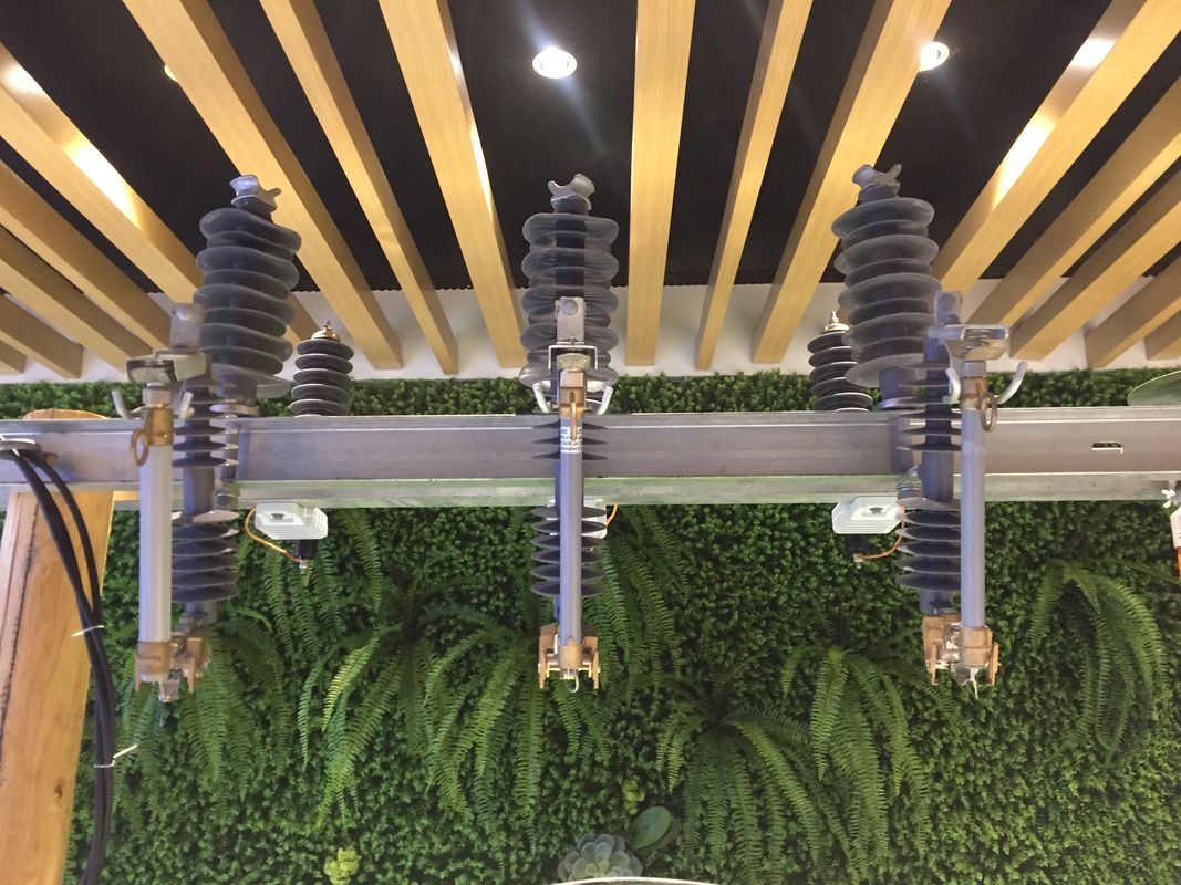 garnitures de suspension et de tension d'accessoires de poteau de 12kv 35kv pour le ² du ² 50mm des conducteurs 120mm d'AAAC ACSR
