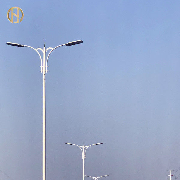 Monté au sol 3m 6m 8m 12m personnalisé galvanisé à chaud octagonal lampadaire extérieur pour éclairage de rue