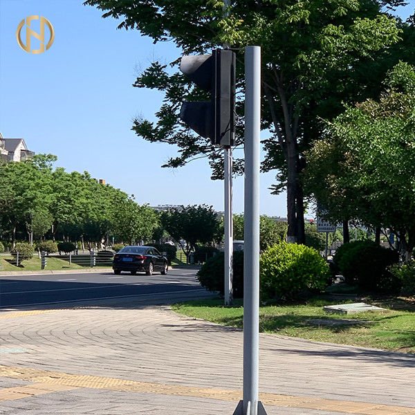 caméra Polonais léger de 4.5M 6M I Type Traffic Light Polonais installant à la route principale