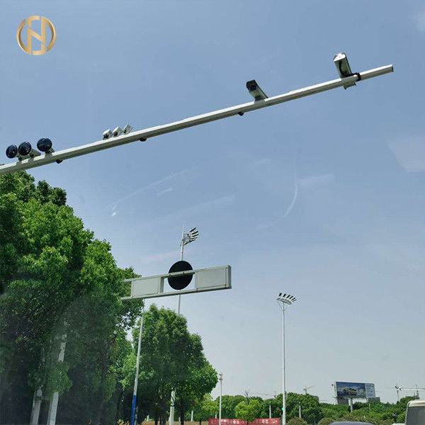 biens de Polonais de feu de signalisation de 3M 4.5M 5M 6M pour le panneau de signal lumineux dans la route