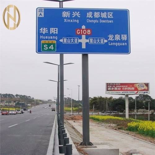 le panneau routier Polonais de 6m 6.5m 8m a galvanisé la forme octogonale de Polonais de plaque de rue en acier