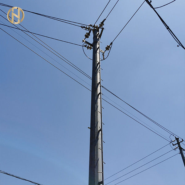 La couleur grise a galvanisé Polonais en acier octogonal 69KV NEA 50FT 55FT 60FT 65FT 70FT