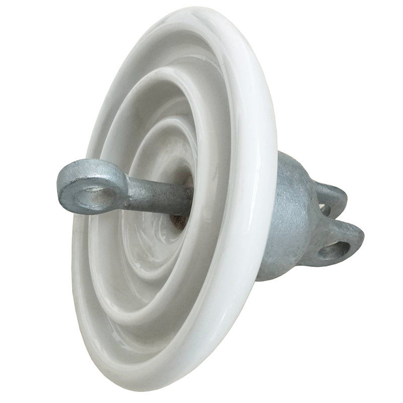 Isolateurs suspendus de porcelaine pour des lignes de transmission